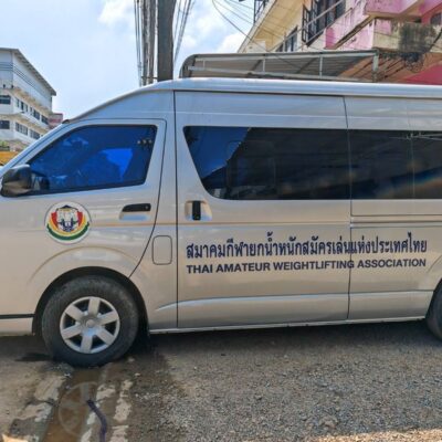 สติ๊กเกอร์ติดรถตู้